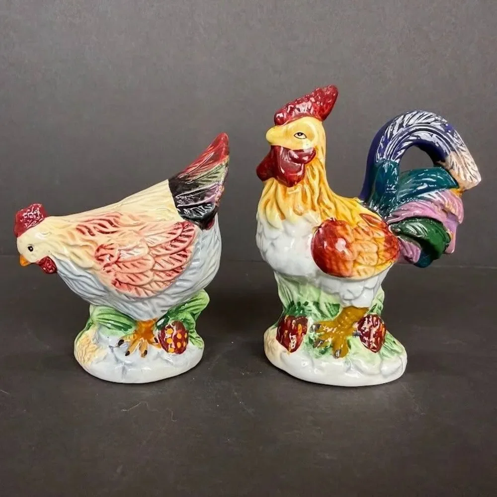 Unbranded rooster hen